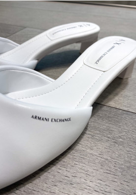 Dámské nazouváky Armani Exchange